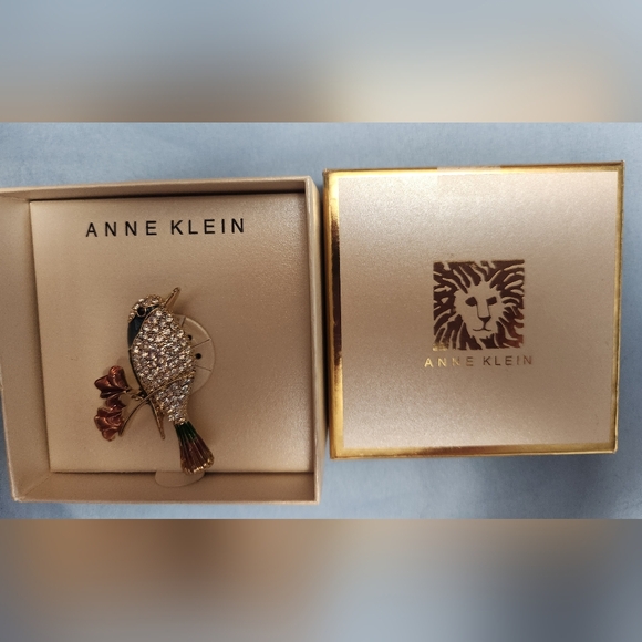 ANNE KLEIN BIRD PIN MACY - Picture 5 of 5